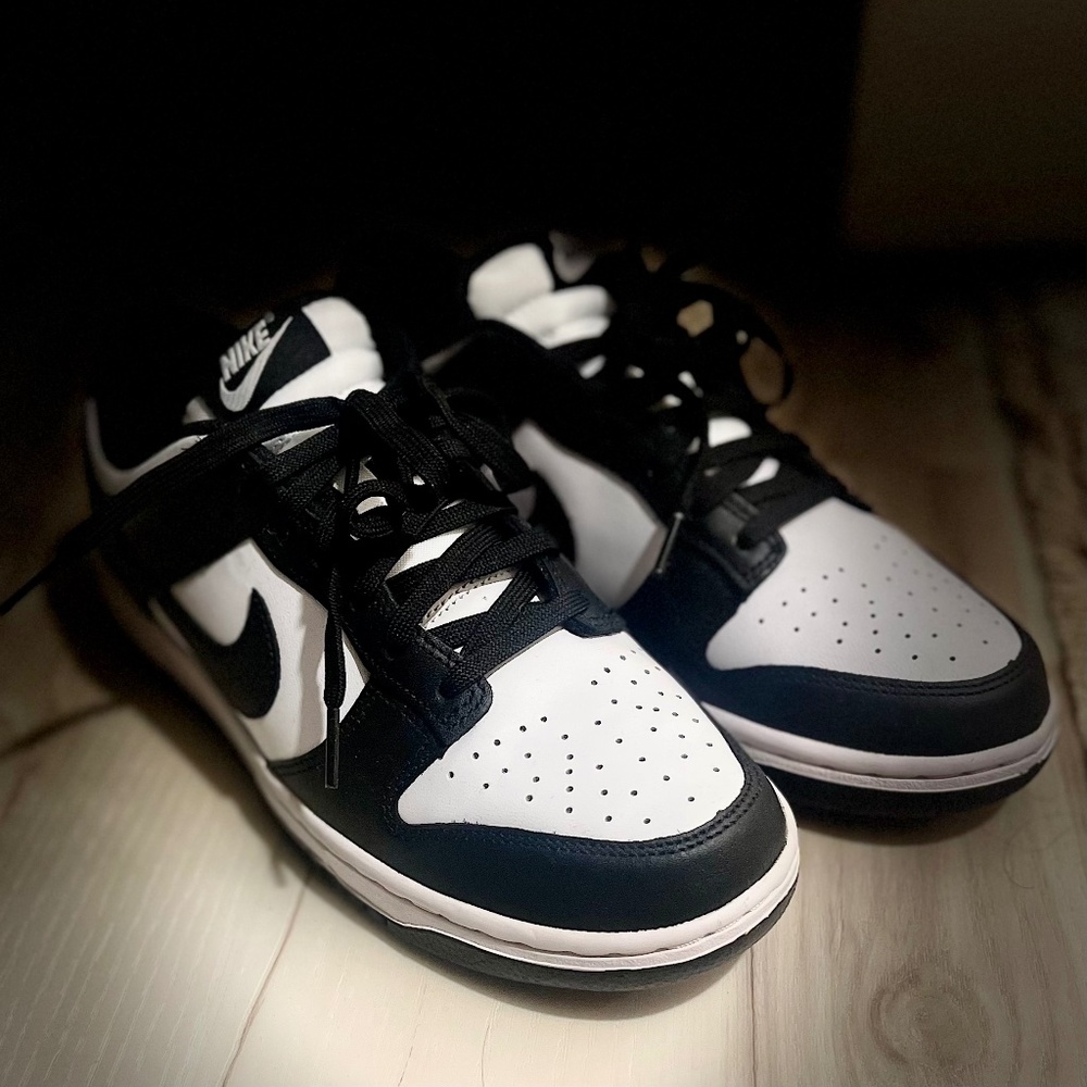 Nike Low Dunk Panda, size 9